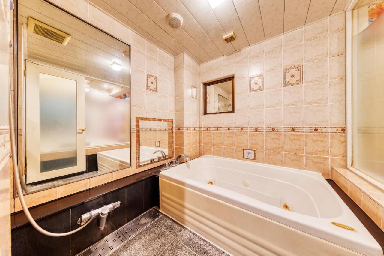 Hotel Atlantis Hawaiian Resorts (Adults Only) Saitama Bagian luar foto